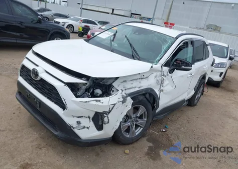 2022 Toyota Rav4 Xle z USA, uszkodzony, nr VIN 2T3P1RFV6NC268137